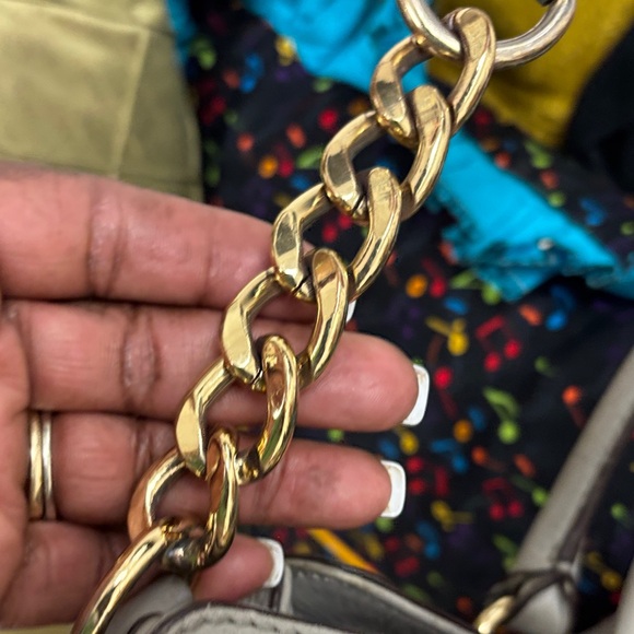 Michael Kors Gray Shoulder Bag with Gold Accents - Picture 4 of 16